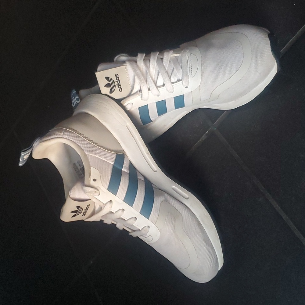 LIKE NEW ADIDAS Originals Multix white/blue/grey stripe eur 37.5 M5/W7.5